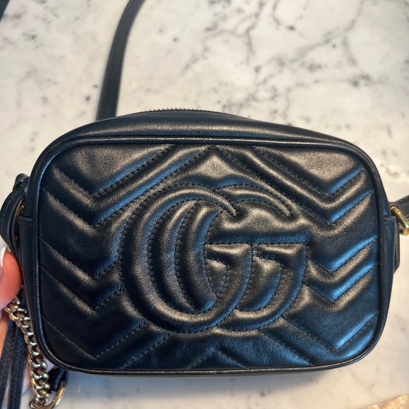 Authentic Gucci Marmont Small Shoulder Bag - Picture 13 of 16
